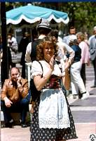1981 04 15 10 Fayetteville Mall.jpg