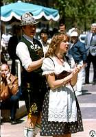 1981 04 15 13 Fayetteville Mall.jpg